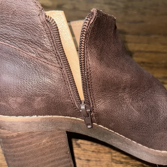 Crown Vintage booties - Picture 10 of 11